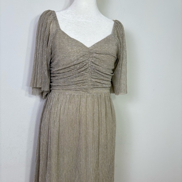 BALTIC BORN Athena Pleated V-Neck Maxi Dress Champagne Gold Metallic Size L - Picture 14 of 17